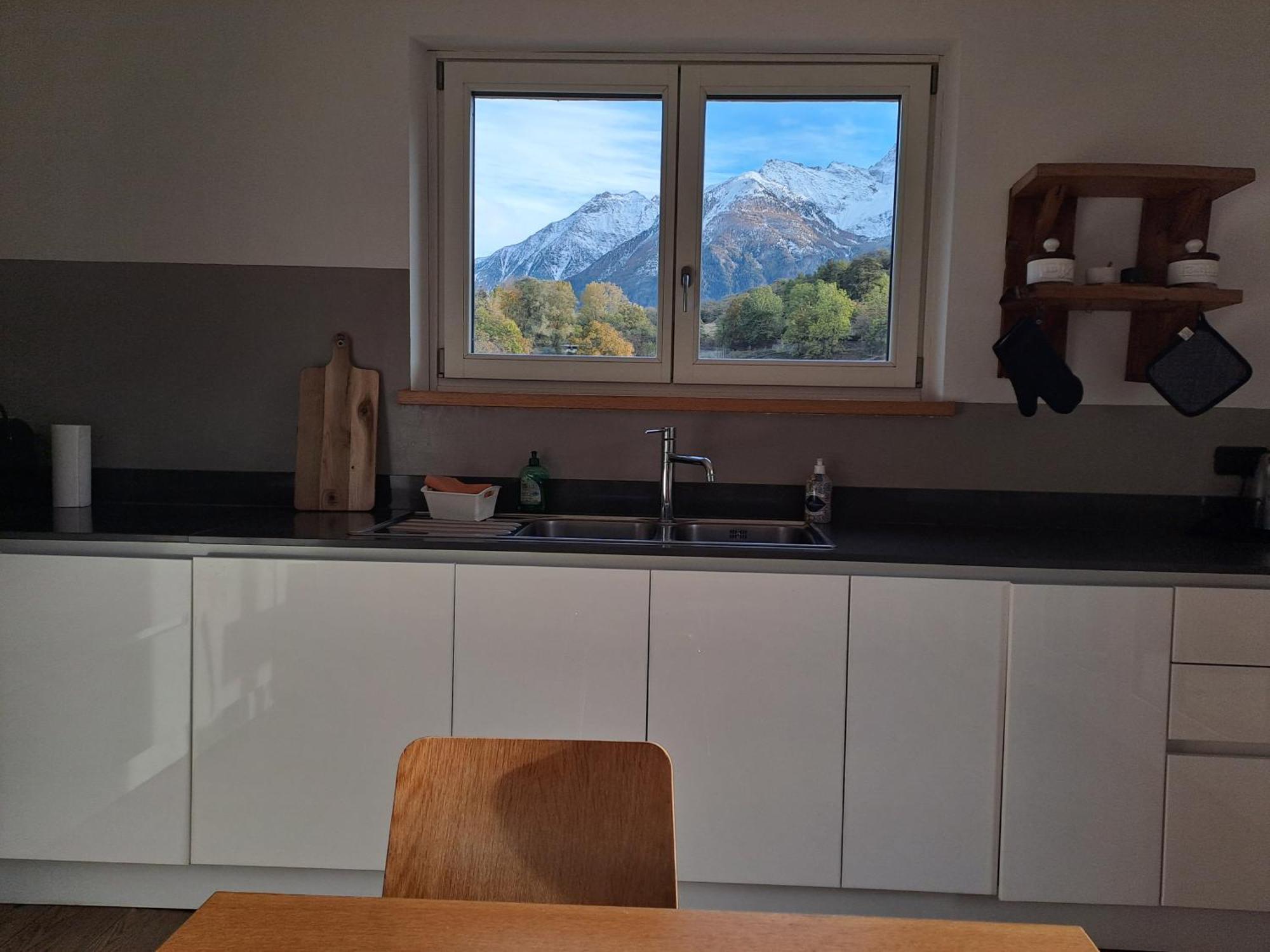 Aosta Stunning Panoramic Views From Modern Two Bedroom Apartment מראה חיצוני תמונה